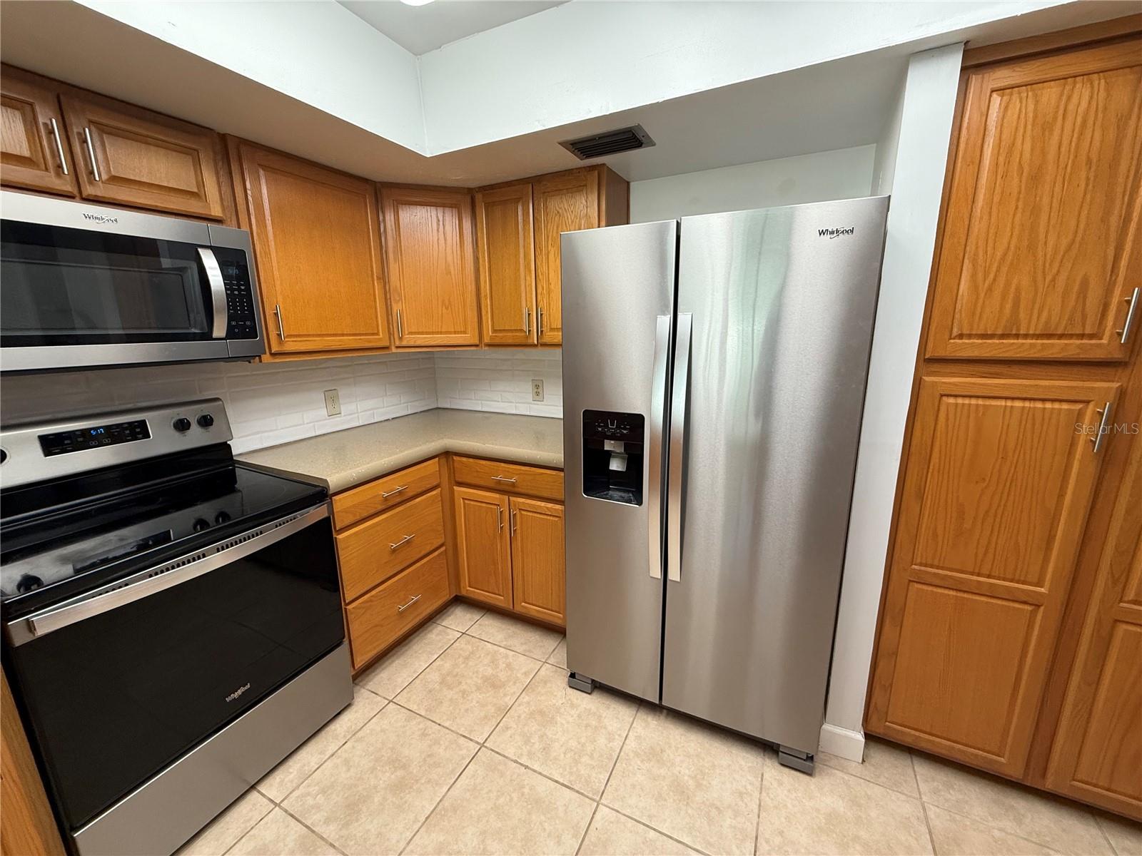 11708 NICKLAUS CIR, TAMPA, FL, 33624