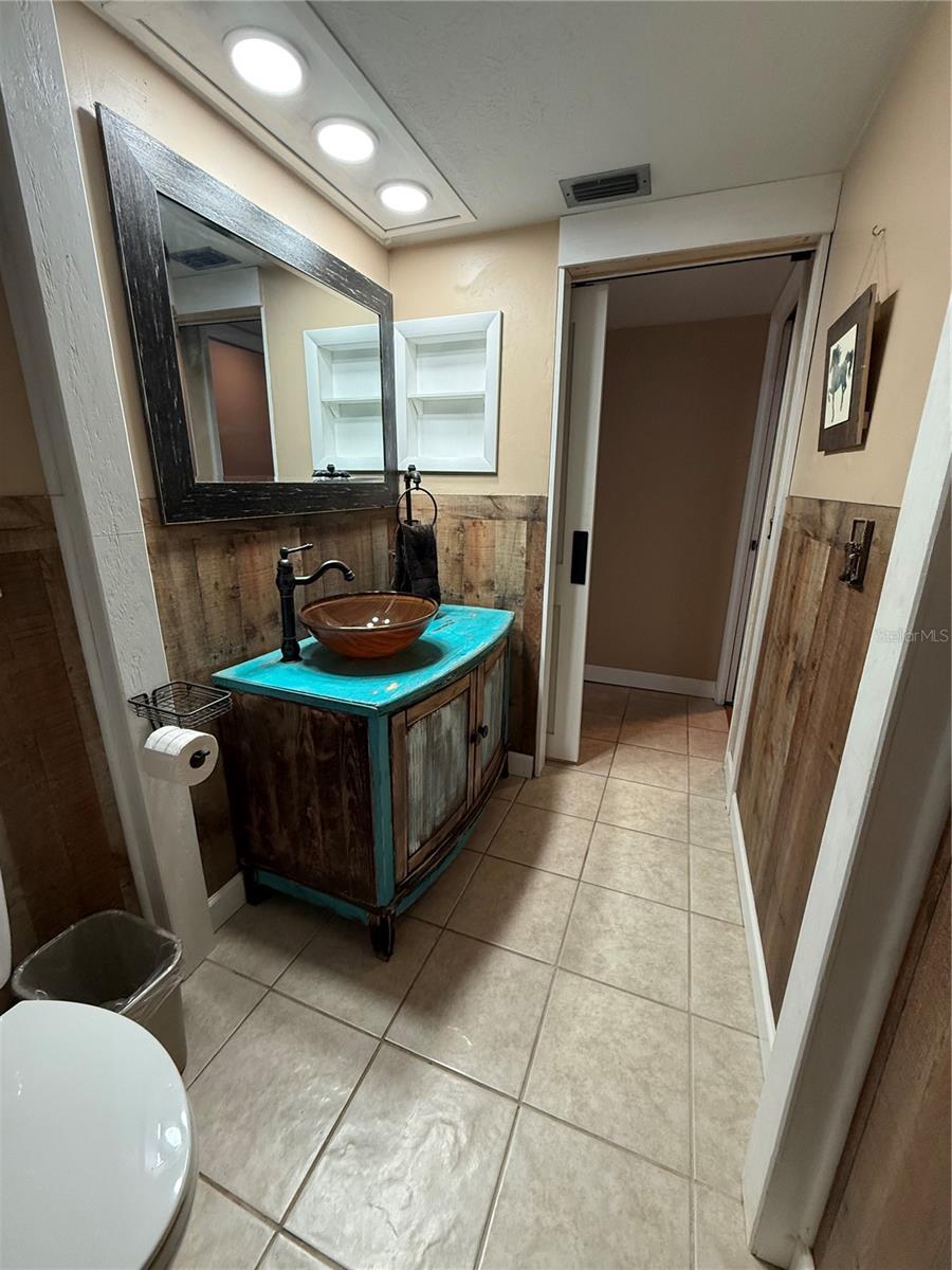 11708 NICKLAUS CIR, TAMPA, FL, 33624