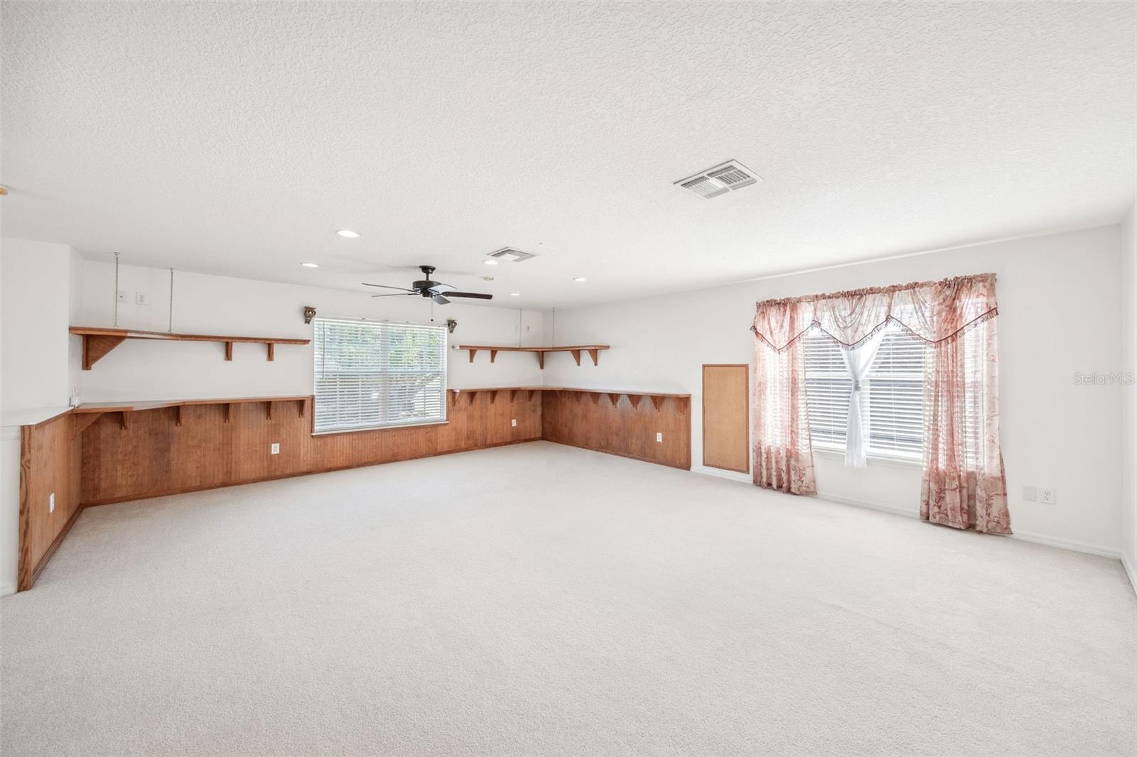 205 FRIESIAN WAY, SANFORD, FL, 32773