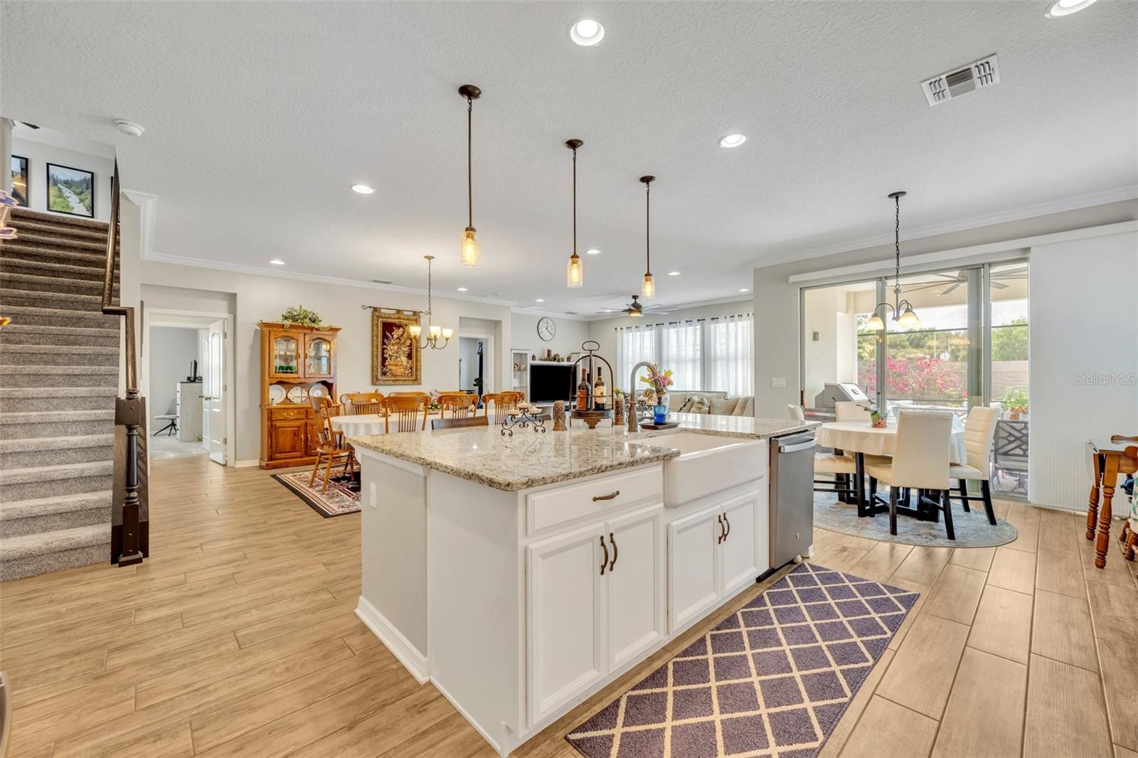 2367 SANTA VISTA LOOP, APOPKA, FL, 32703