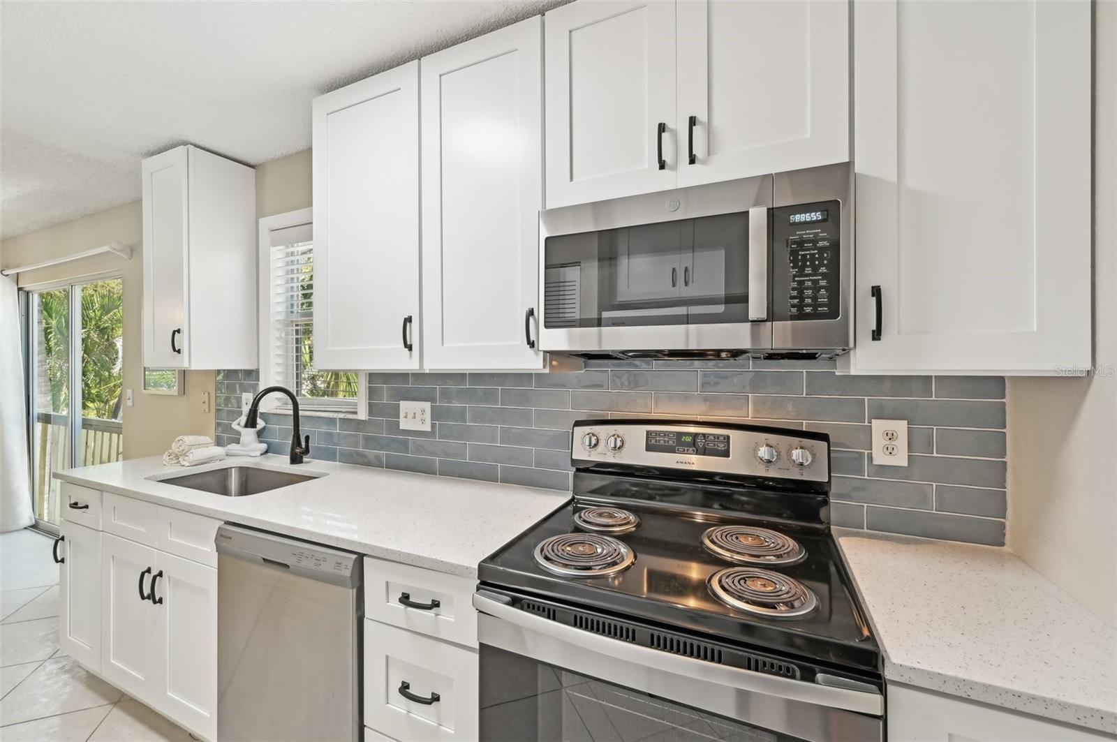 6323 GULF DR, HOLMES BEACH, FL, 34217