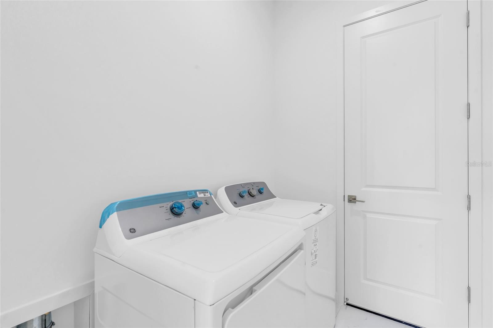 1021 CHIQUITA BLVD N, CAPE CORAL, FL, 33993