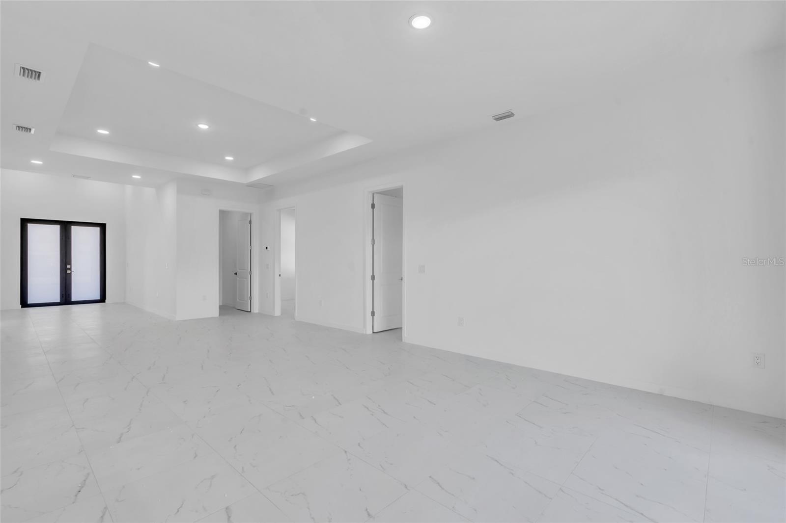 1021 CHIQUITA BLVD N, CAPE CORAL, FL, 33993