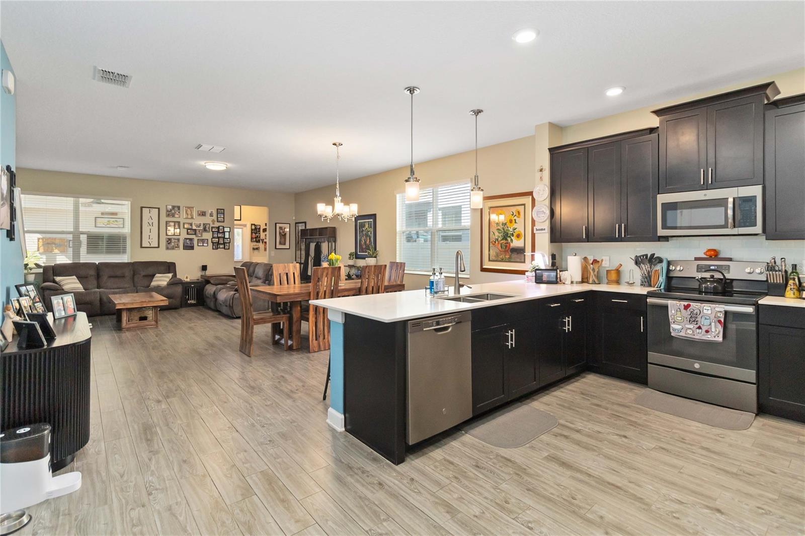 11156 SWEETGUM WOODS DR, ORLANDO, FL, 32832