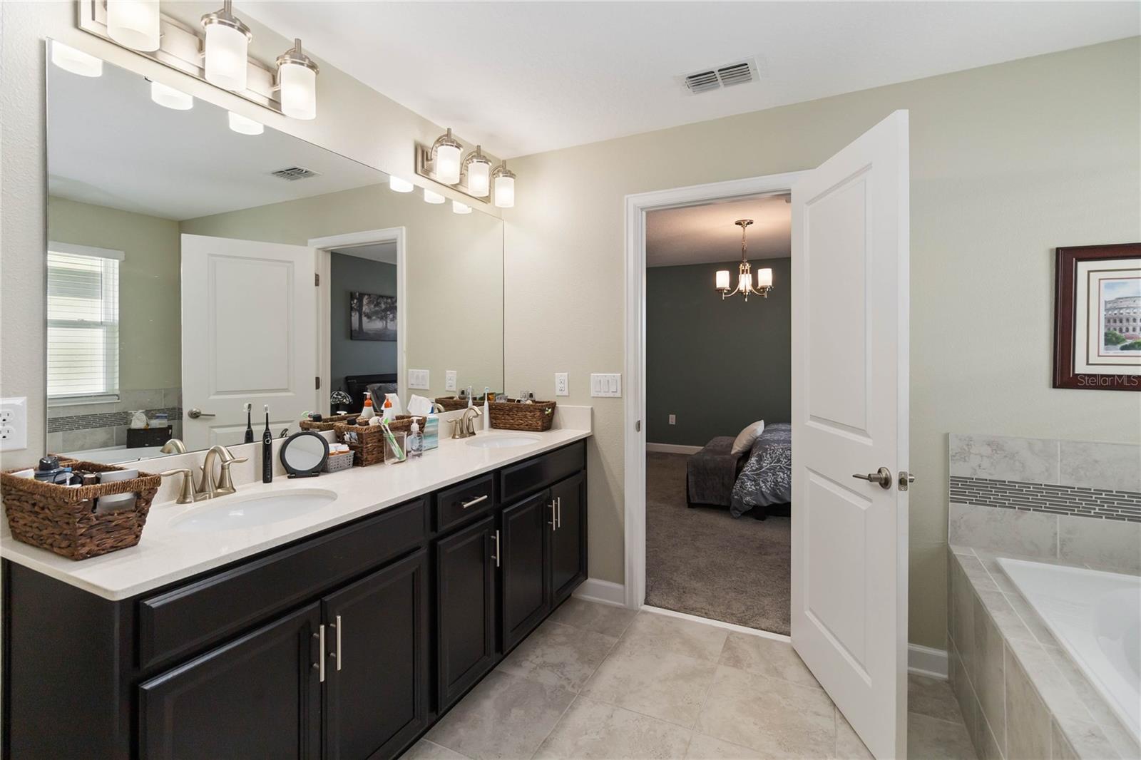 11156 SWEETGUM WOODS DR, ORLANDO, FL, 32832