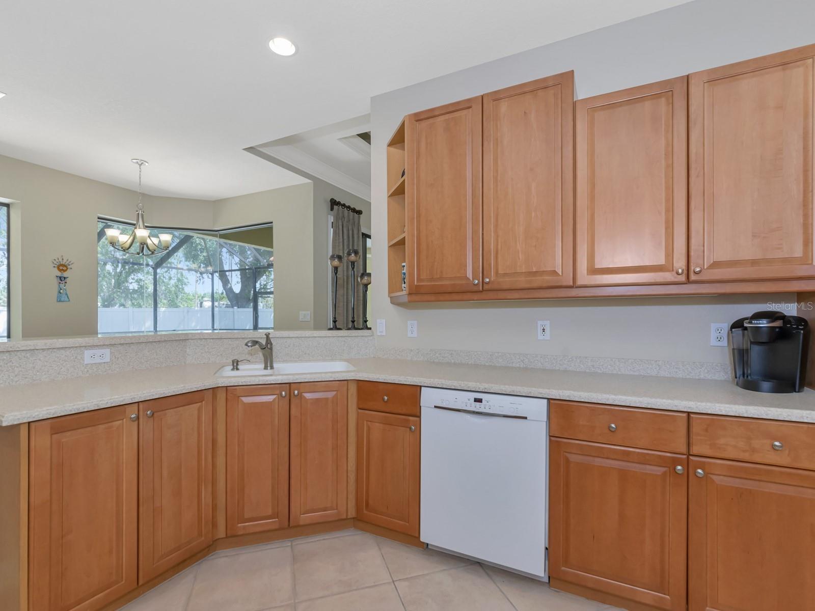 7035 OWLS NEST TER, BRADENTON, FL, 34203