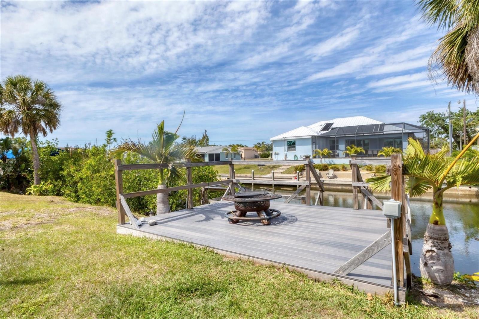 832 E 4TH ST, ENGLEWOOD, FL, 34223