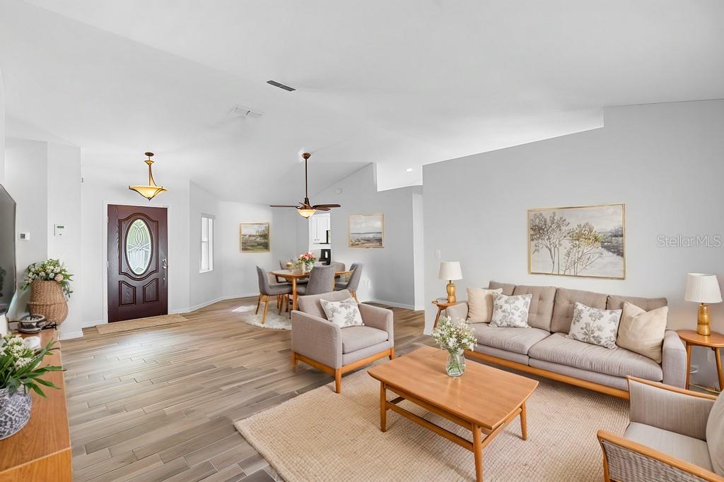 484 SHERWOOD OAKS RD, ORANGE CITY, FL, 32763