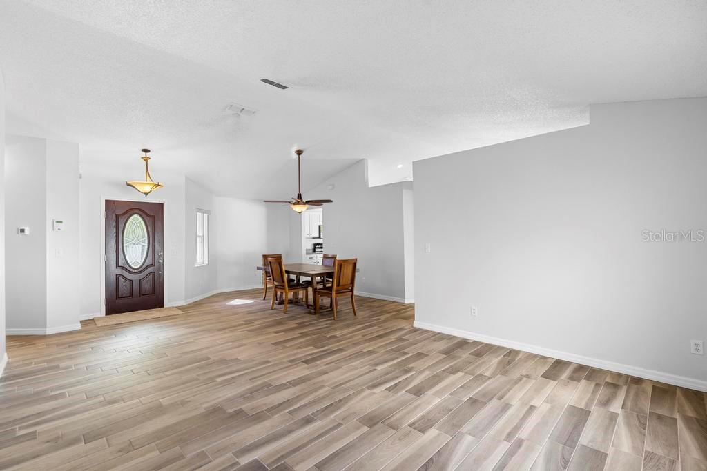 484 SHERWOOD OAKS RD, ORANGE CITY, FL, 32763