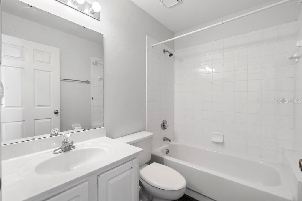 484 SHERWOOD OAKS RD, ORANGE CITY, FL, 32763