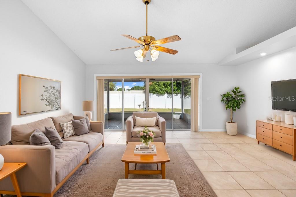 484 SHERWOOD OAKS RD, ORANGE CITY, FL, 32763