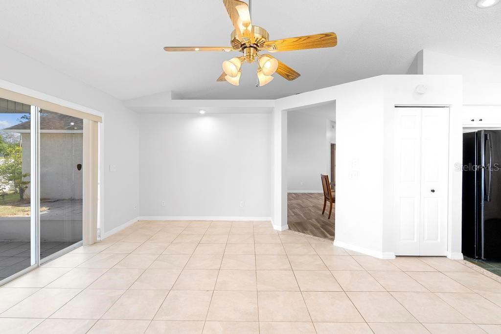 484 SHERWOOD OAKS RD, ORANGE CITY, FL, 32763