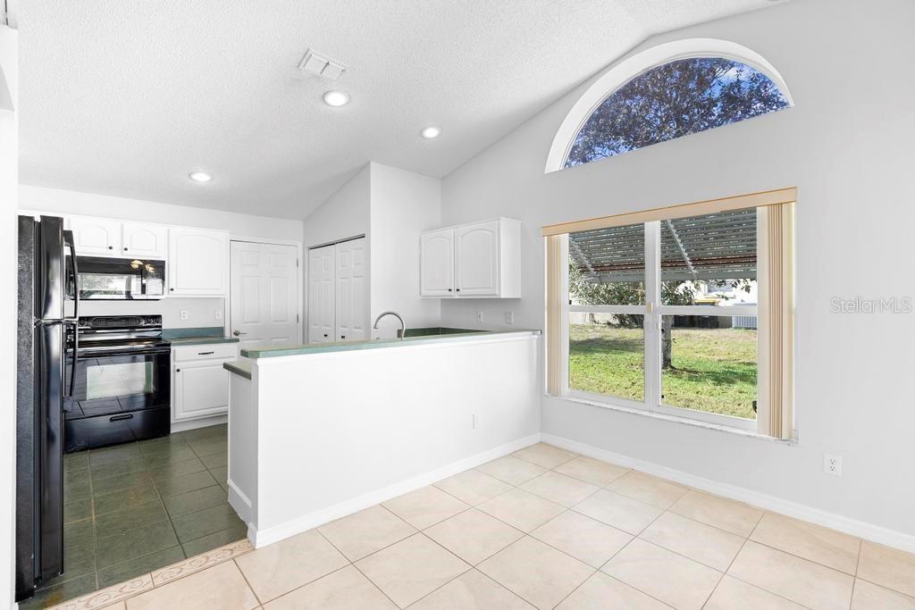 484 SHERWOOD OAKS RD, ORANGE CITY, FL, 32763