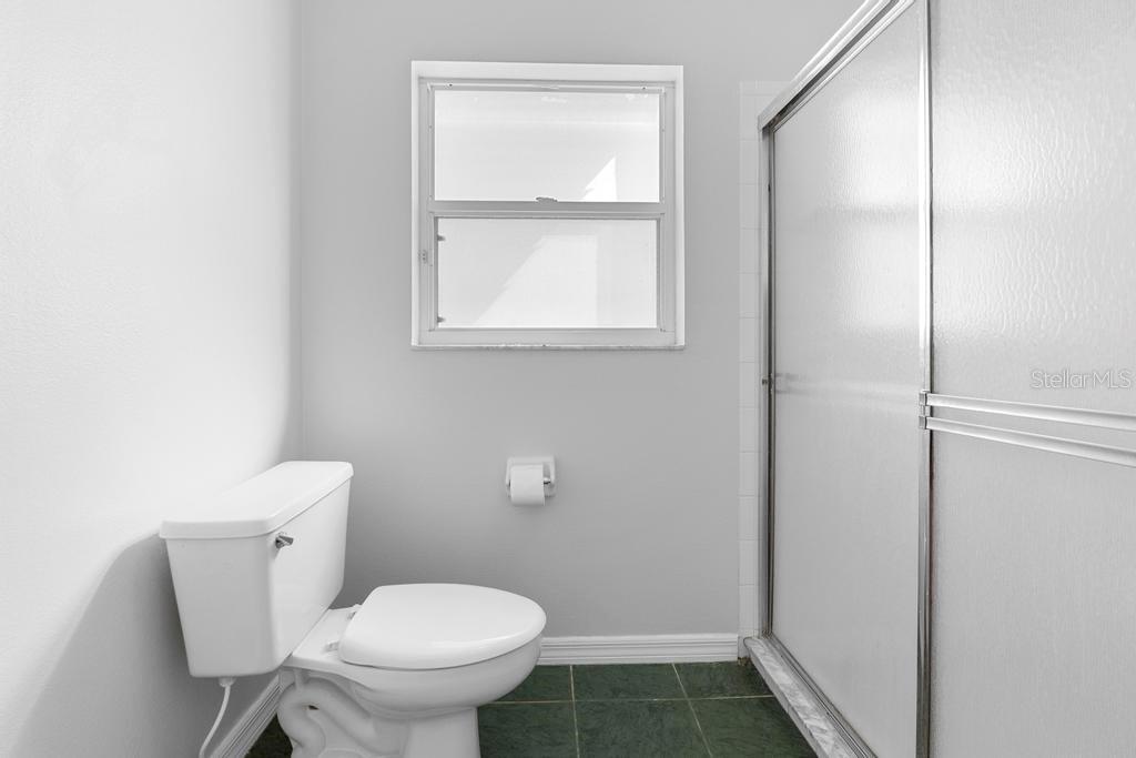 484 SHERWOOD OAKS RD, ORANGE CITY, FL, 32763