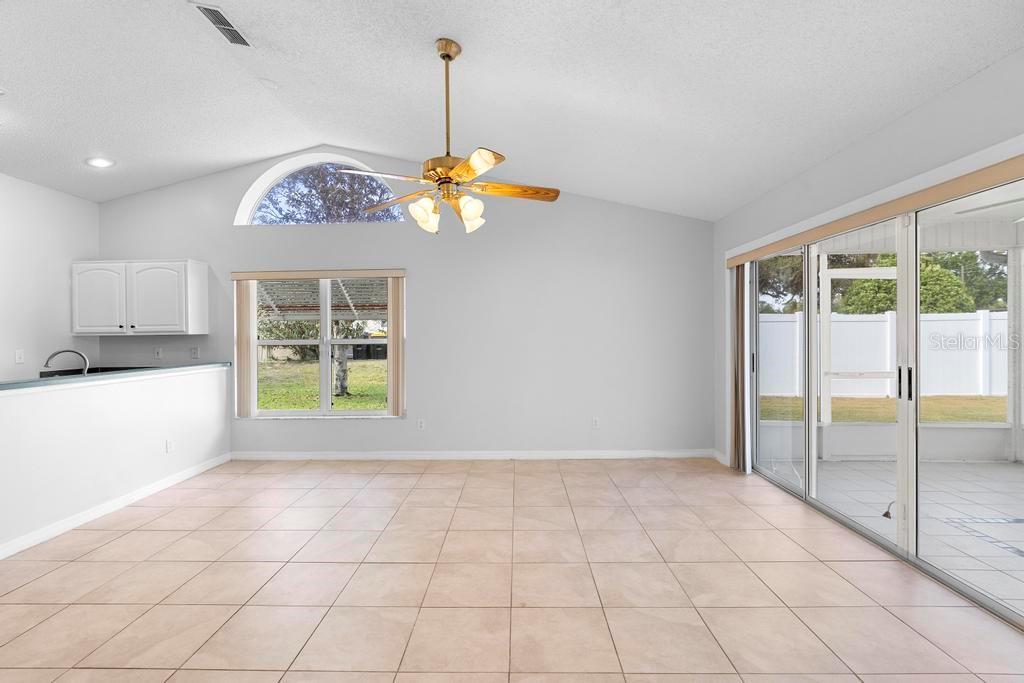 484 SHERWOOD OAKS RD, ORANGE CITY, FL, 32763