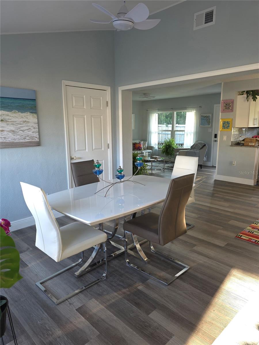 1750 GOLD AVE, SARASOTA, FL, 34235