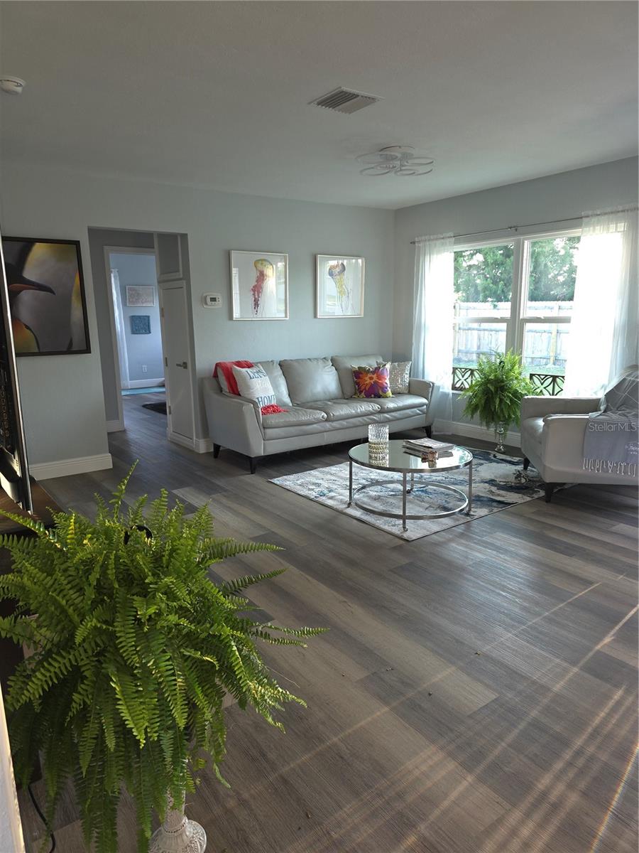 1750 GOLD AVE, SARASOTA, FL, 34235