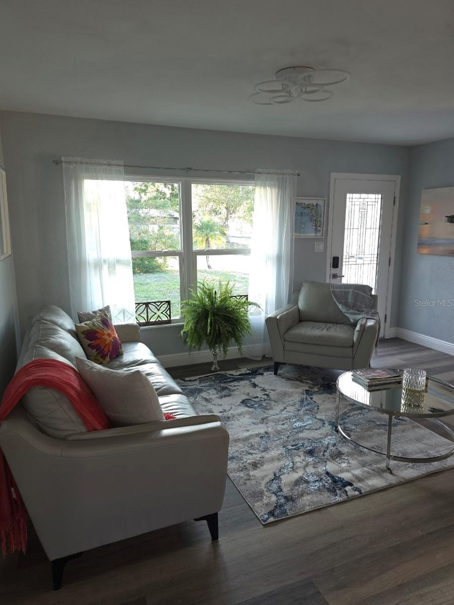 1750 GOLD AVE, SARASOTA, FL, 34235