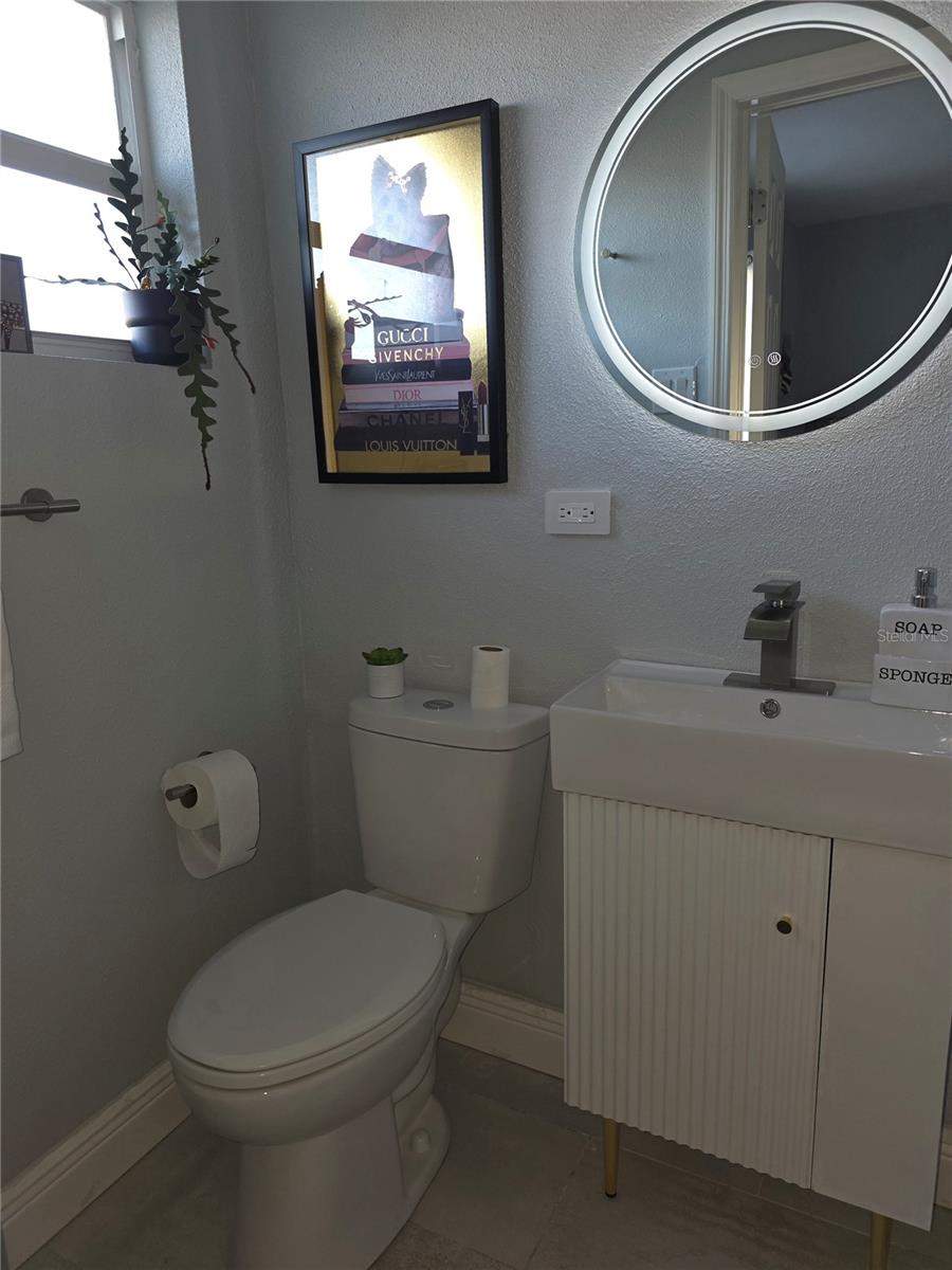 1750 GOLD AVE, SARASOTA, FL, 34235