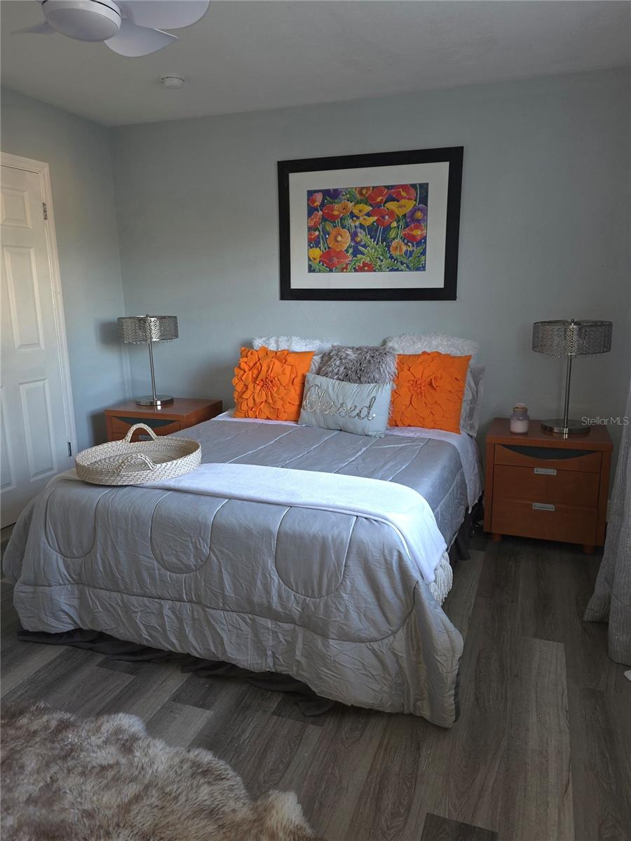 1750 GOLD AVE, SARASOTA, FL, 34235