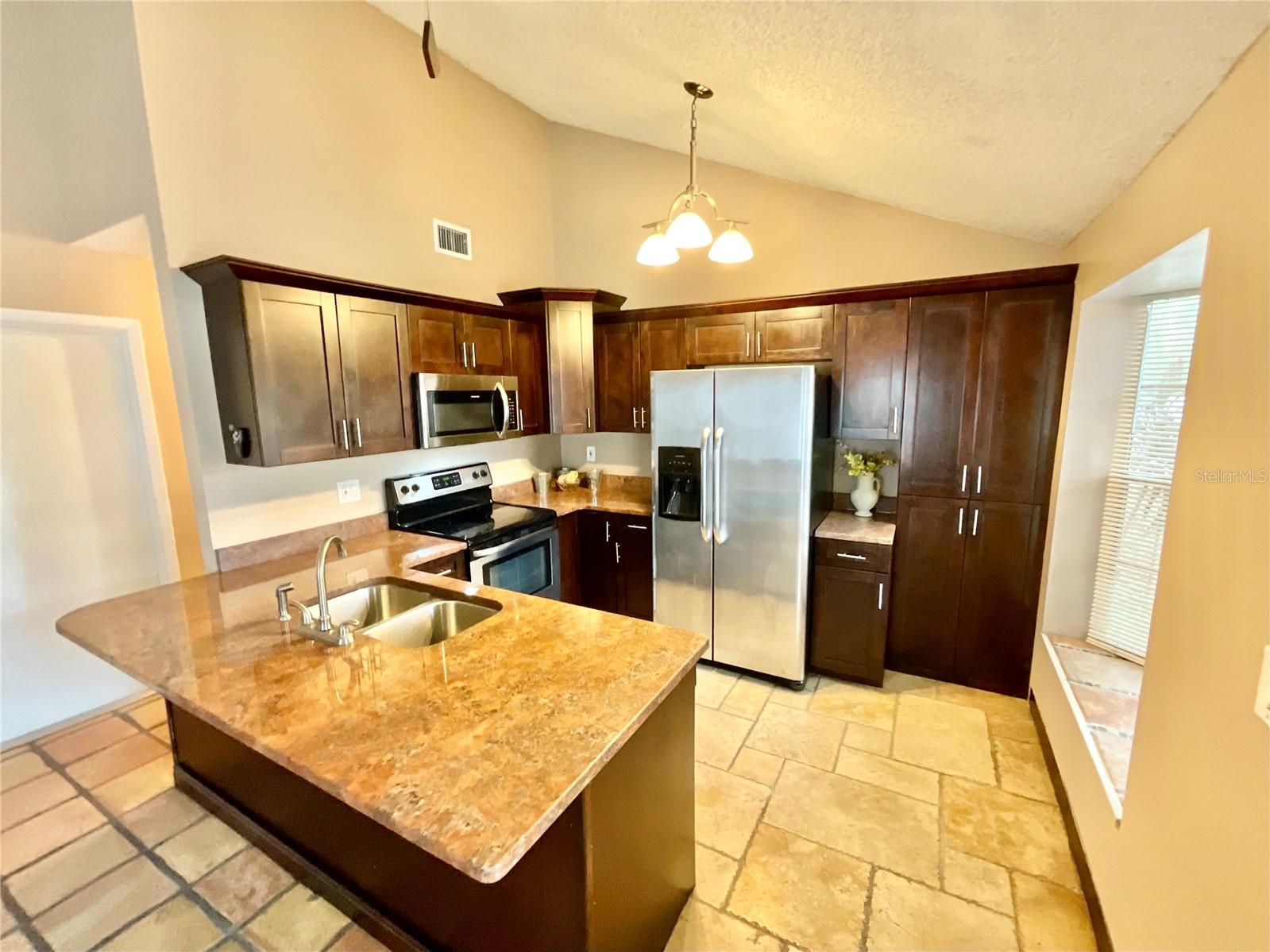 2737 ALABASTER CT, PALM HARBOR, FL, 34684