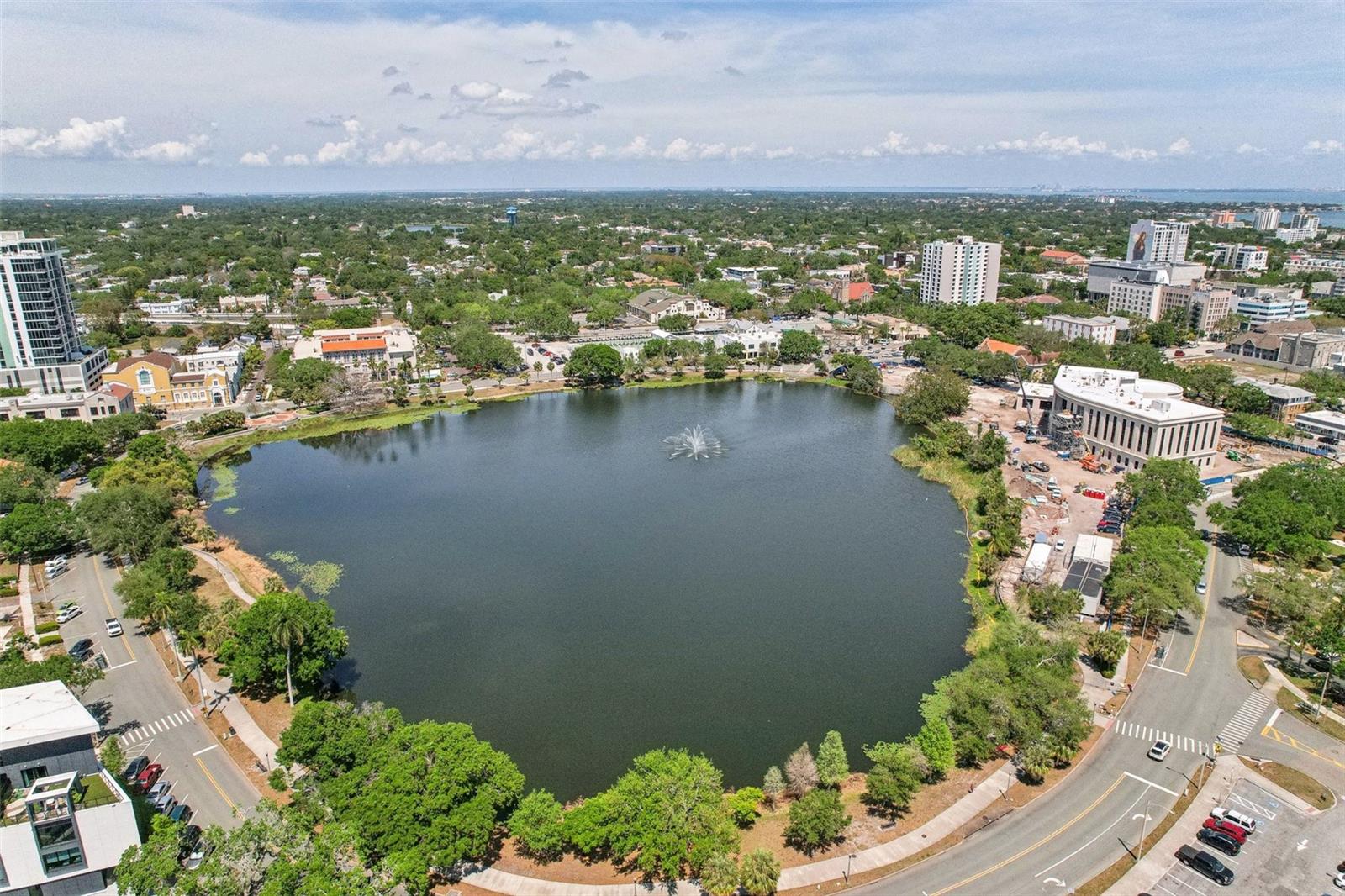 701 MIRROR LAKE DR N #100, ST PETERSBURG, FL, 33701