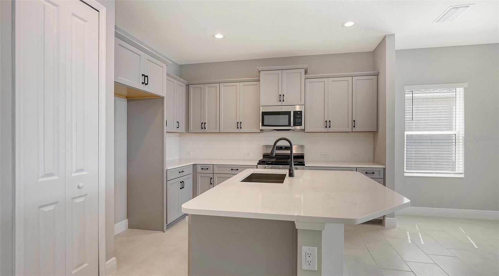 11717 GREAT BROOK LN, PARRISH, FL, 34219