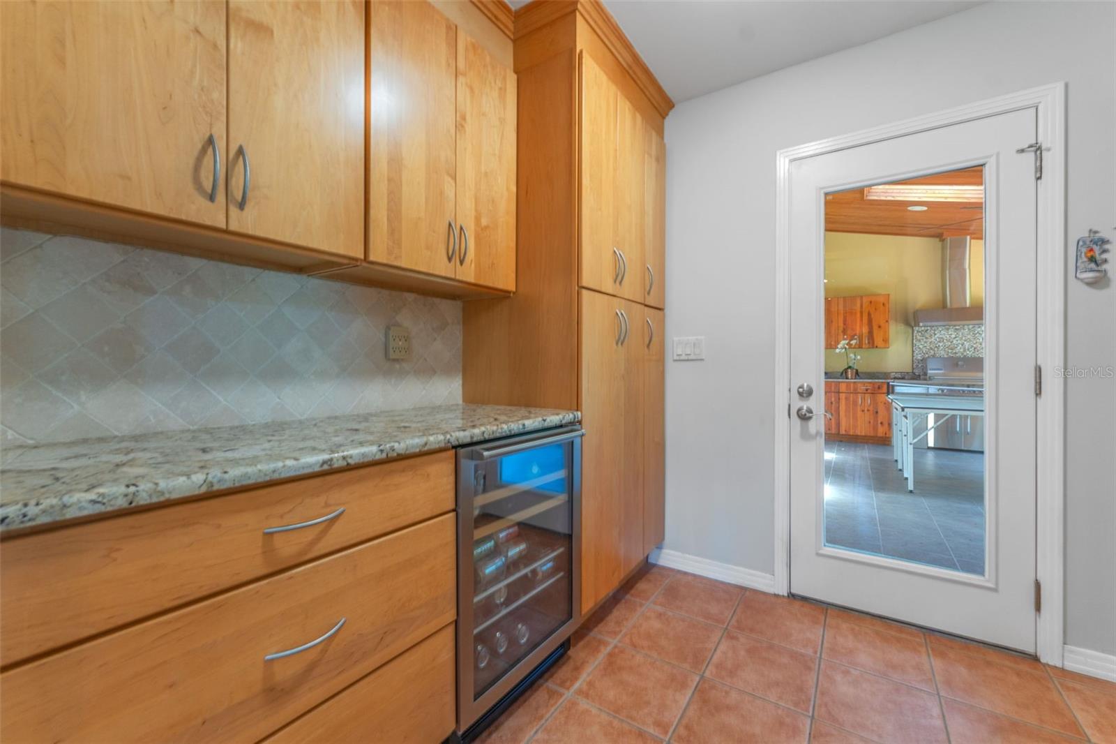 4214 W BEACH PARK DR, TAMPA, FL, 33609