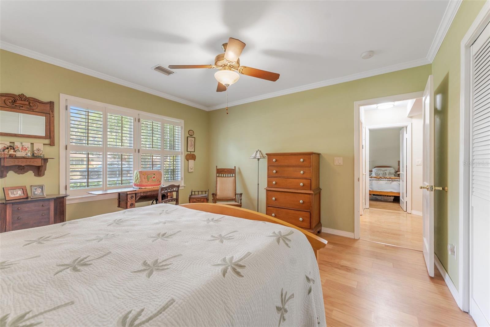 4214 W BEACH PARK DR, TAMPA, FL, 33609