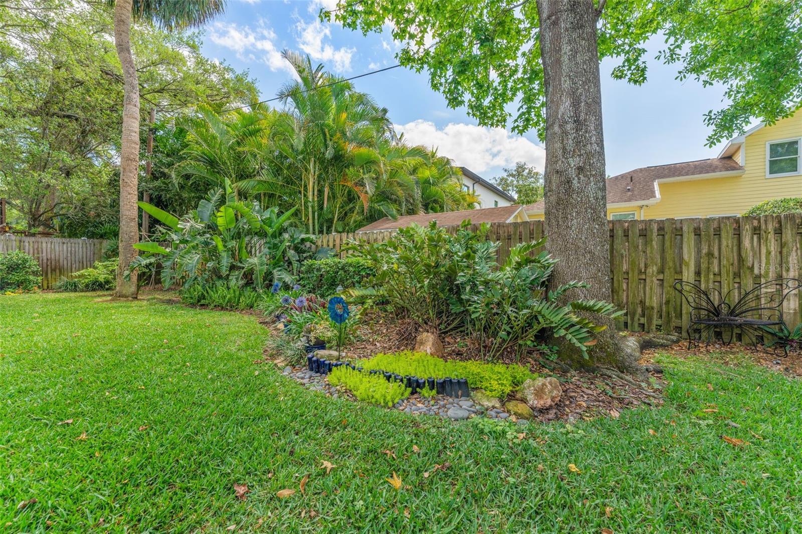 4214 W BEACH PARK DR, TAMPA, FL, 33609