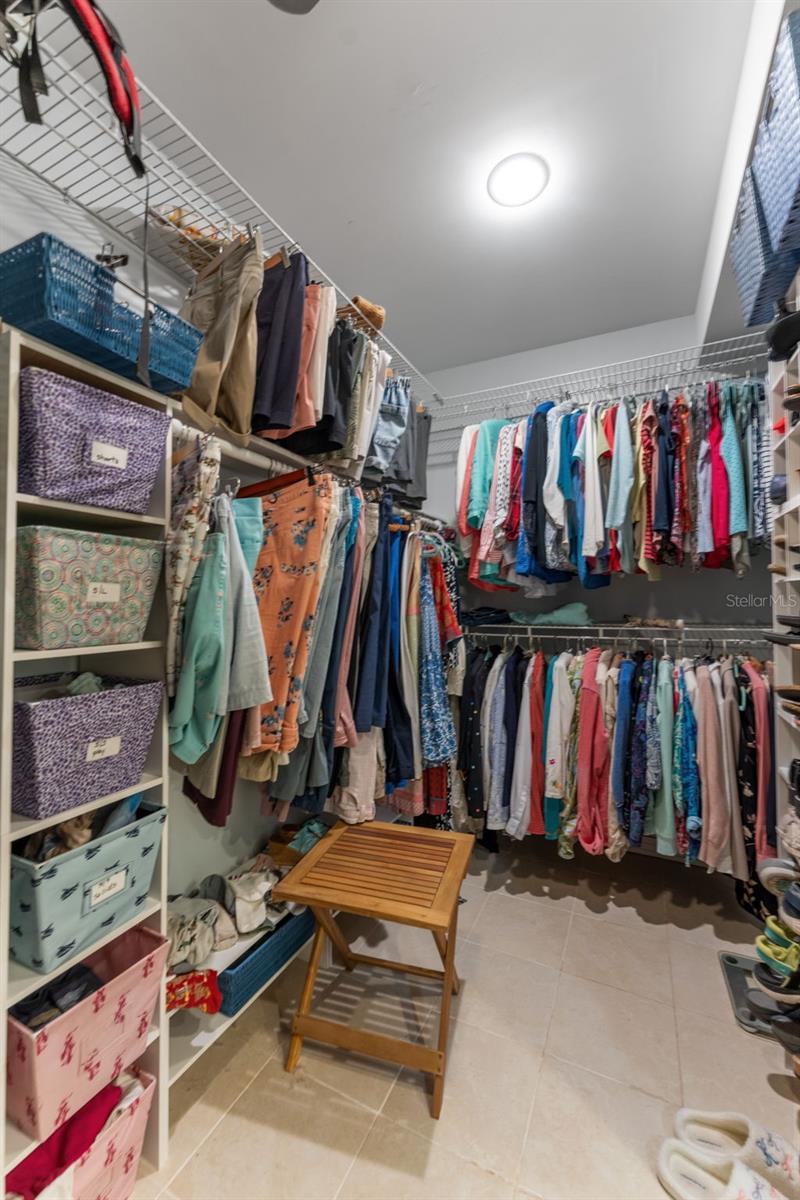 4214 W BEACH PARK DR, TAMPA, FL, 33609