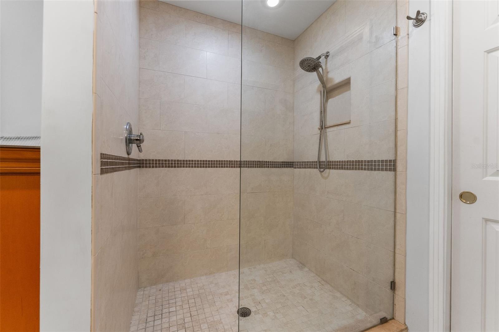 4214 W BEACH PARK DR, TAMPA, FL, 33609