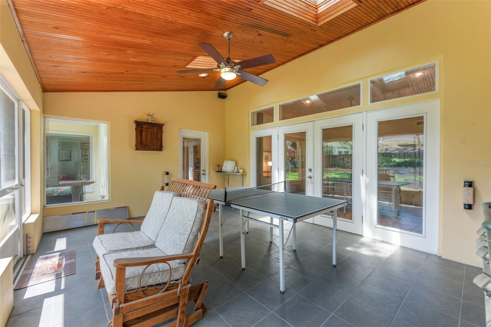 4214 W BEACH PARK DR, TAMPA, FL, 33609