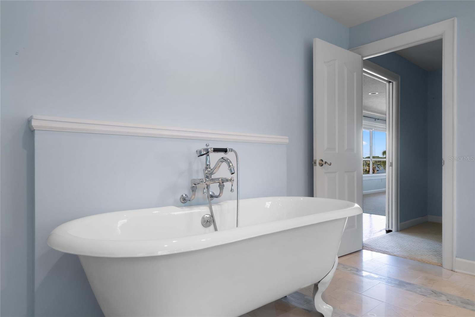 2315 OVERLOOK DR, MOUNT DORA, FL, 32757