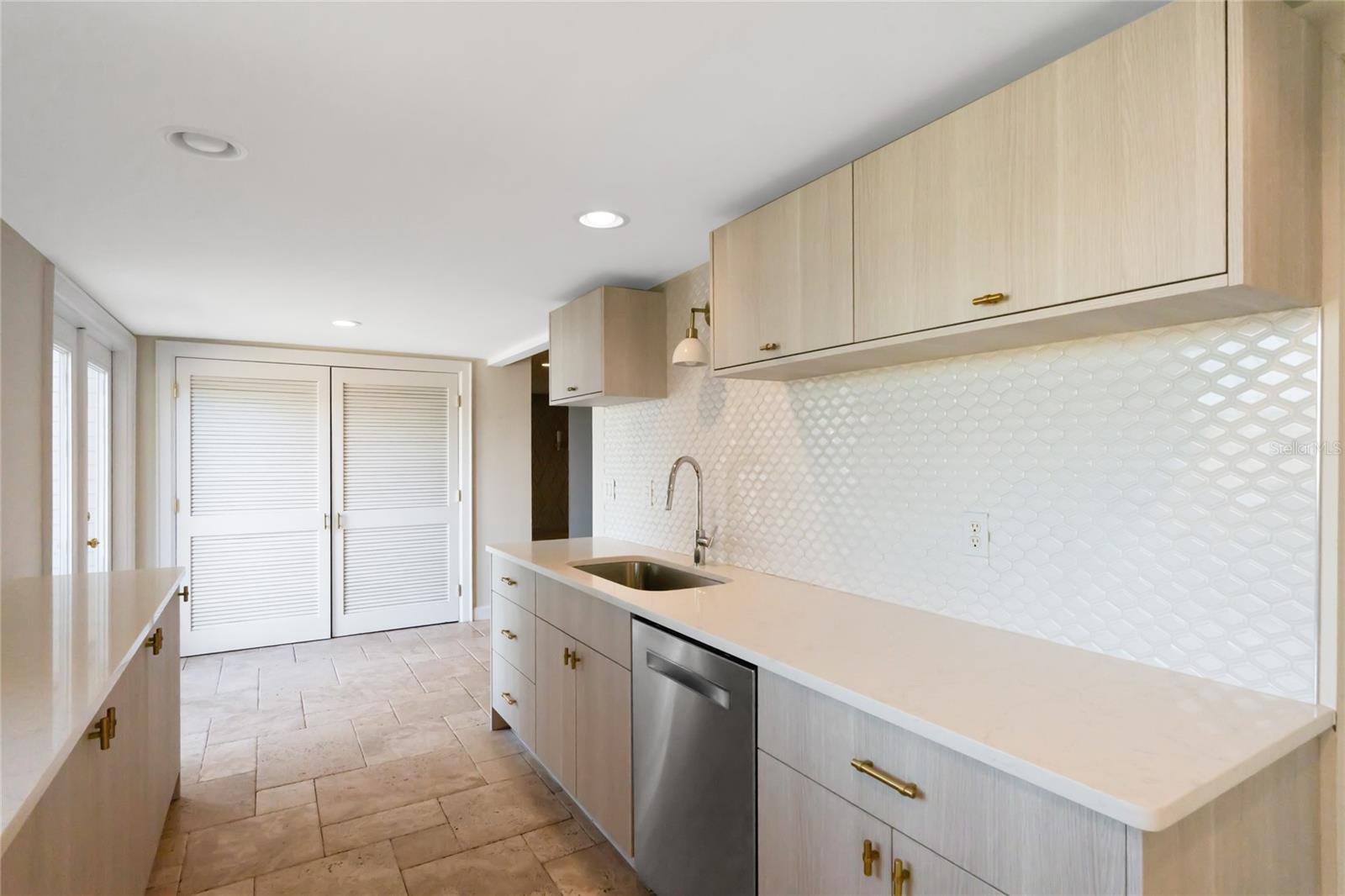 2315 OVERLOOK DR, MOUNT DORA, FL, 32757