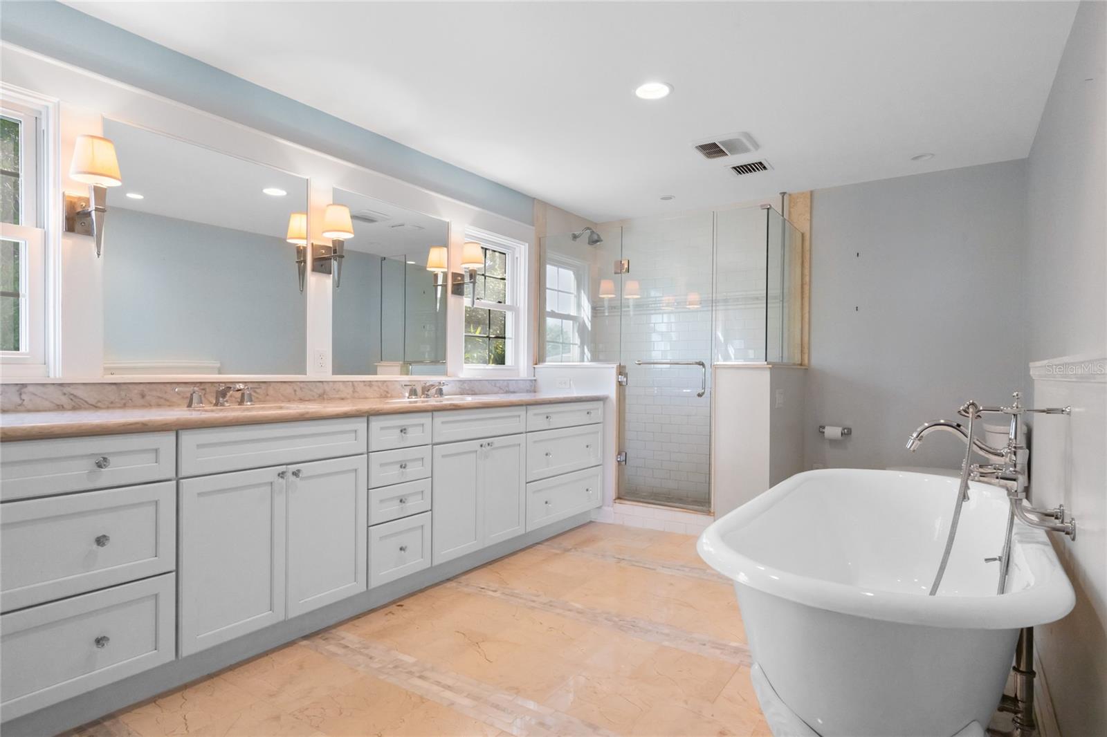 2315 OVERLOOK DR, MOUNT DORA, FL, 32757