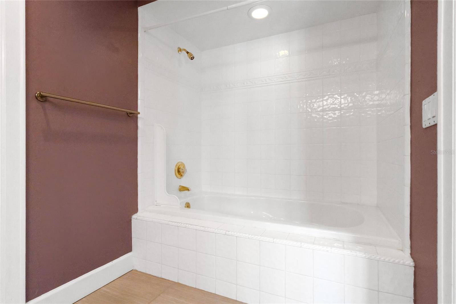 2315 OVERLOOK DR, MOUNT DORA, FL, 32757