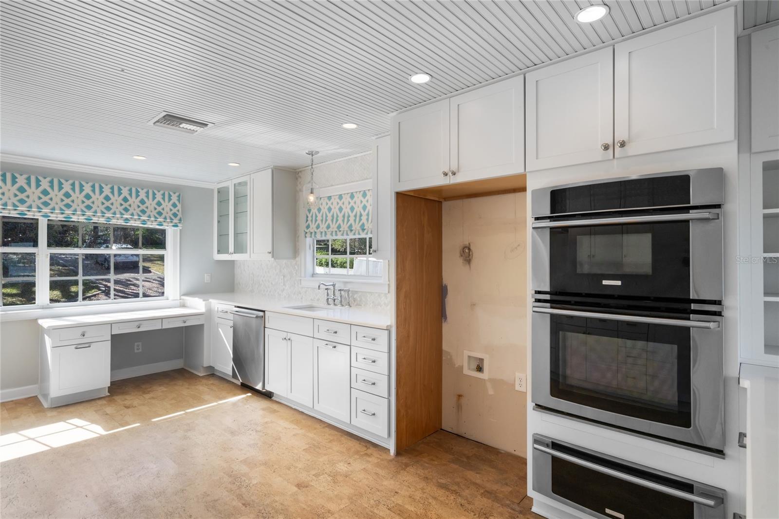 2315 OVERLOOK DR, MOUNT DORA, FL, 32757