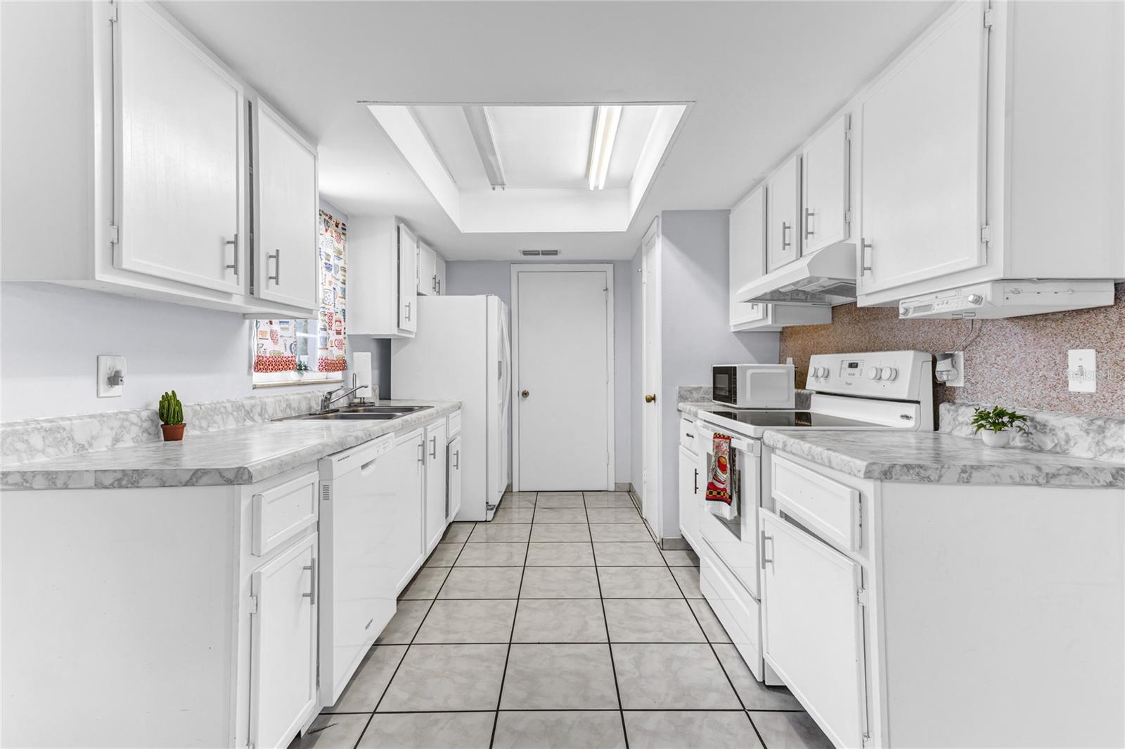 156 FIESTA DR, KISSIMMEE, FL, 34743