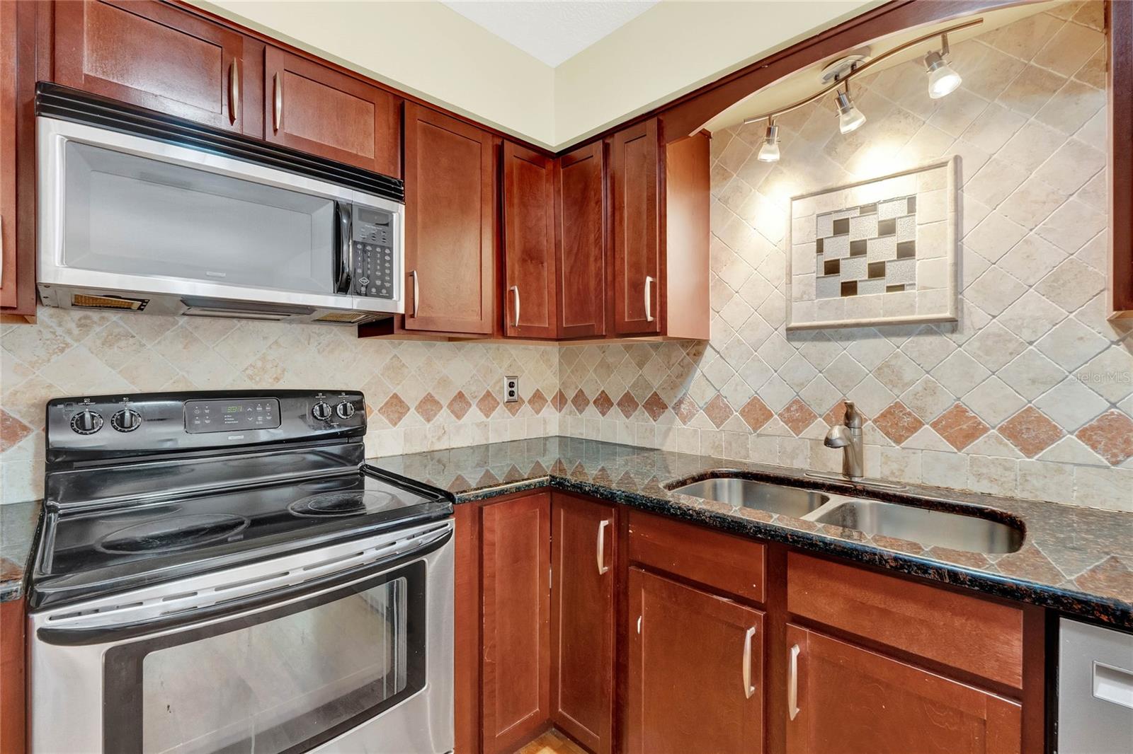 815 MCLAIN CT, TAVARES, FL, 32778