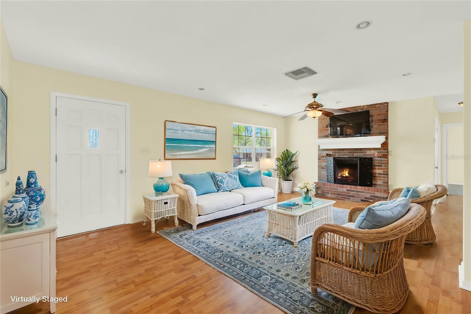 815 MCLAIN CT, TAVARES, FL, 32778