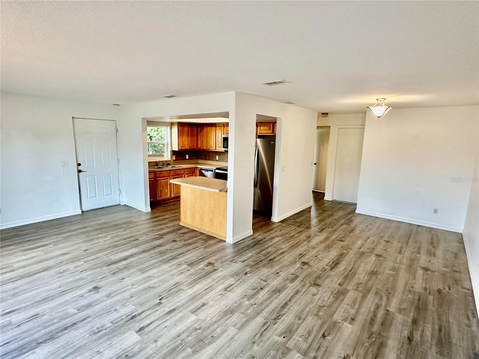 3303 W SHELL POINT #B RD, RUSKIN, FL, 33570