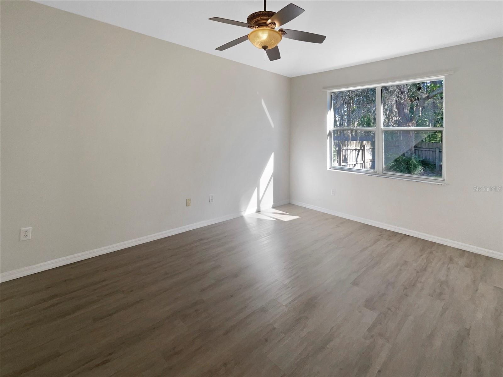 11823 DERBYSHIRE DR, TAMPA, FL, 33626