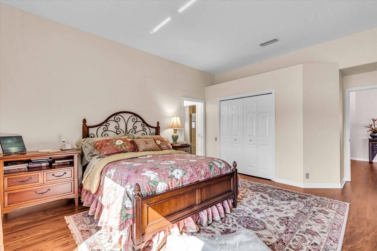 7116 DREWRYS BLF, BRADENTON, FL, 34203