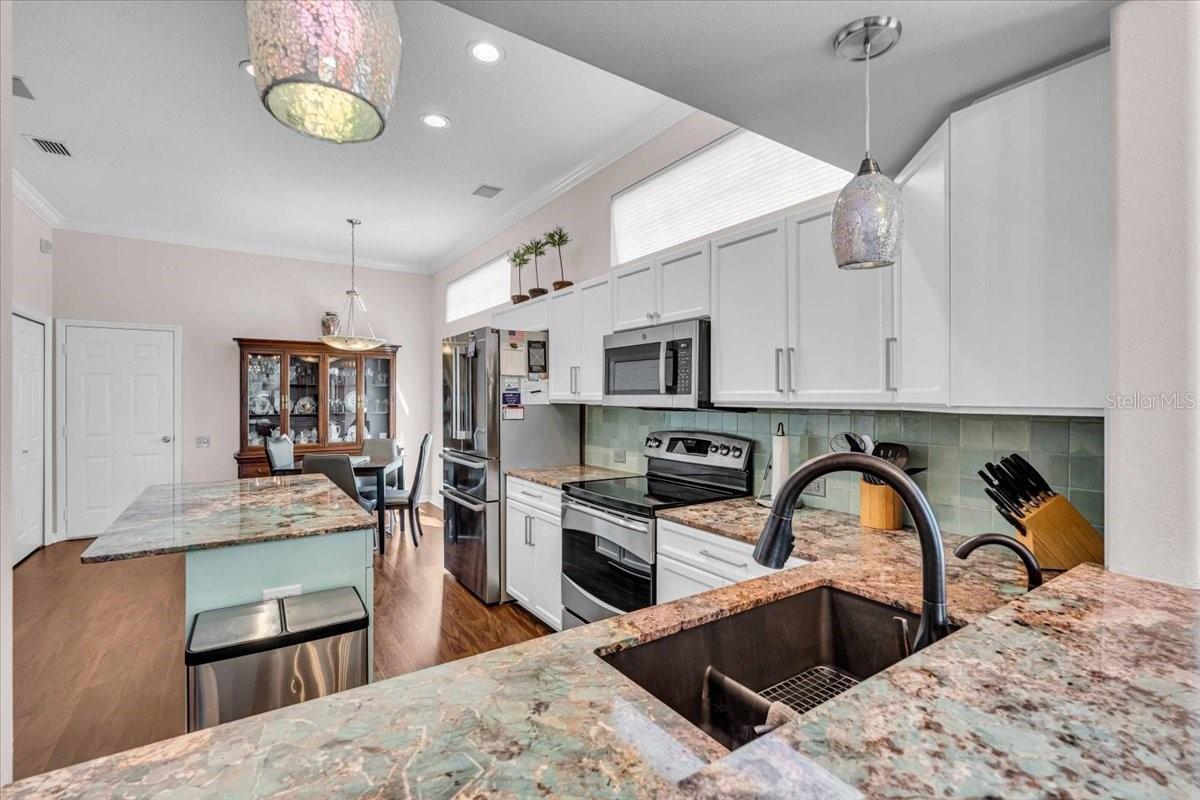 7116 DREWRYS BLF, BRADENTON, FL, 34203