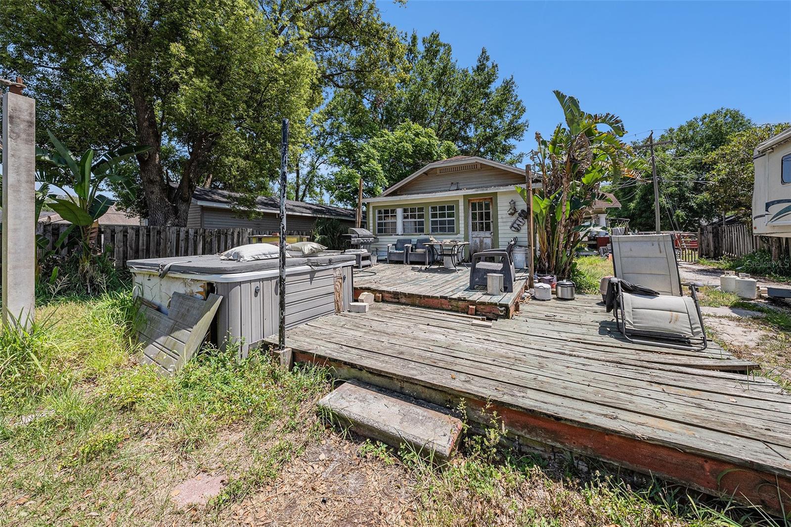 910 E NORTH BAY ST, TAMPA, FL, 33603