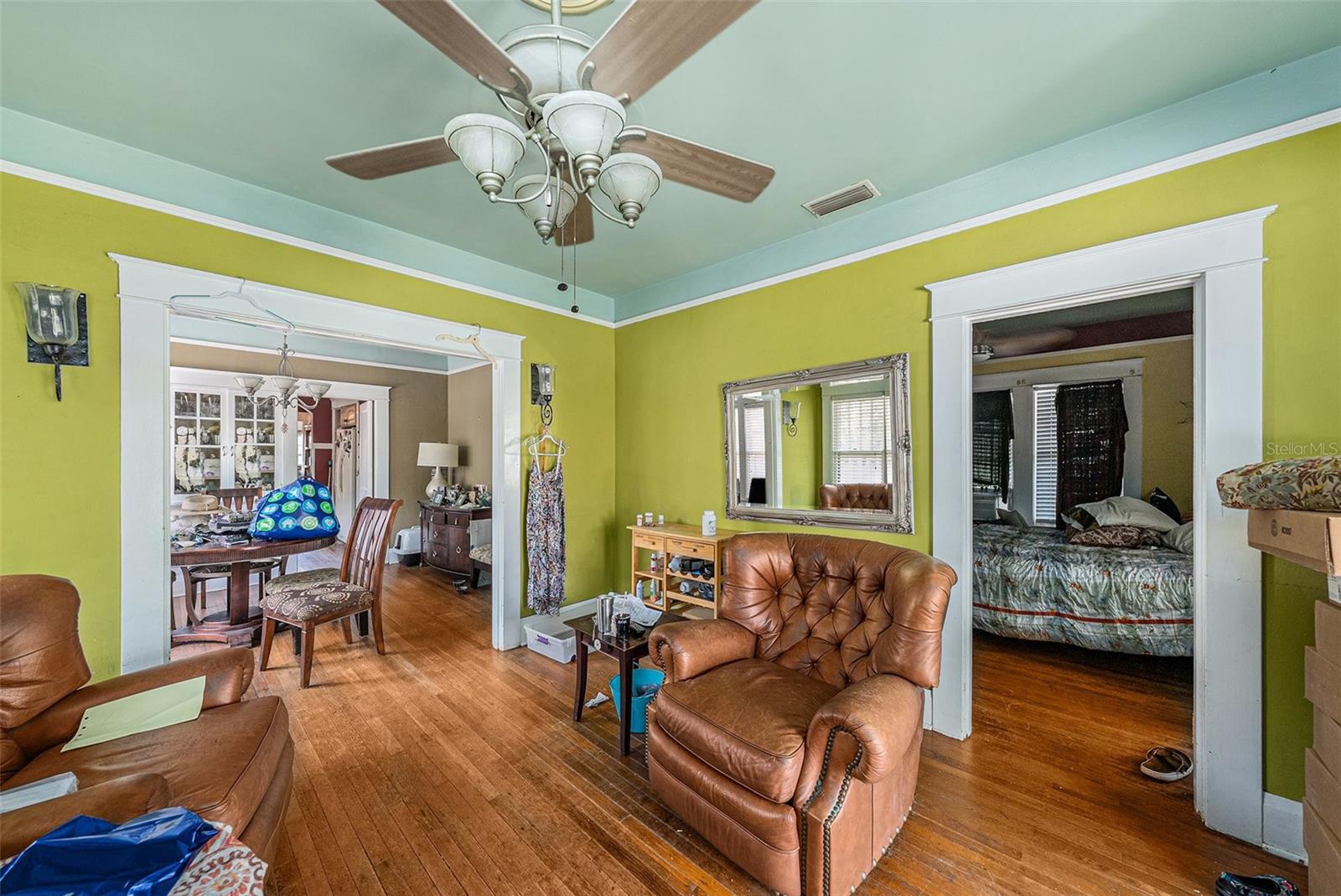 910 E NORTH BAY ST, TAMPA, FL, 33603