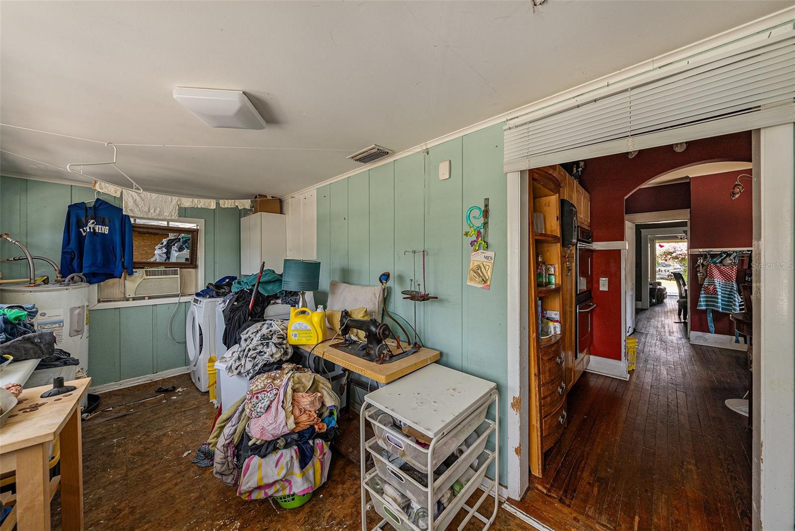 910 E NORTH BAY ST, TAMPA, FL, 33603