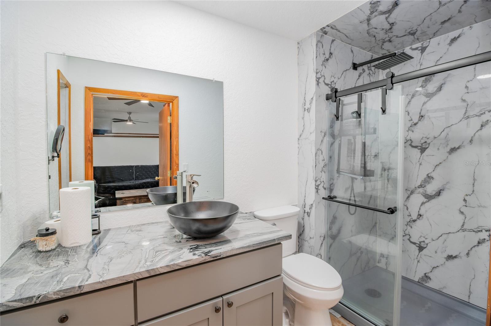 20595 SE HIGHWAY 42, UMATILLA, FL, 32784