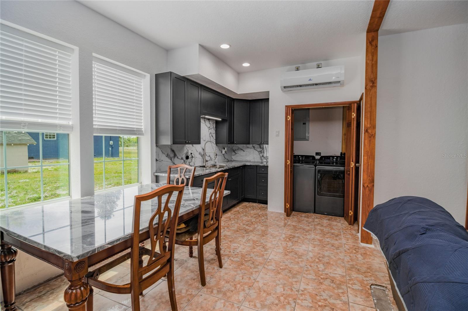 20595 SE HIGHWAY 42, UMATILLA, FL, 32784